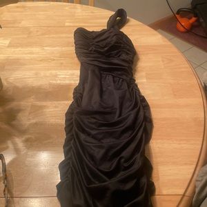 Bebe black dress with zipper on the side